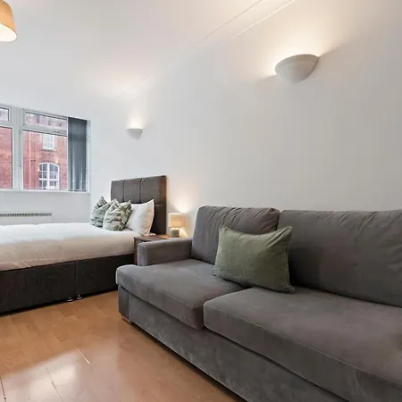 Centre - Sleeps 5 - Free Parking Apartman *