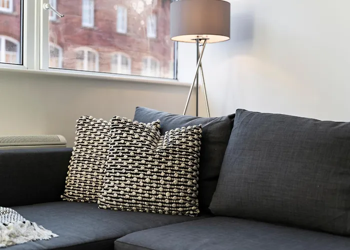 Centre - Parking Included - High Speed Wifi - 5 Guests Apartment